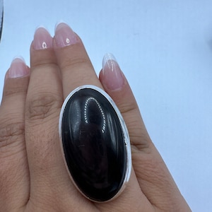 Vintage Black Onyx Ring Band - Detailed Silver Finished Bronze - Size 7.5