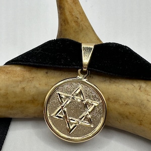 Vintage 9K Gold Filled Star of David Pendant - Velvet Choker Necklace