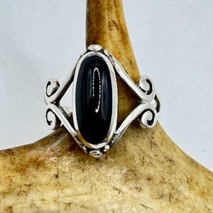 Vintage Black Onyx Cocktail Ring 925 Sterling Silver Band Deco Antique Cocktail Statement ring