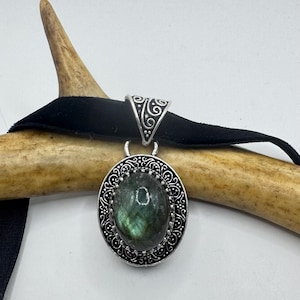 Vintage Silver Bronze Rainbow Labradorite Black Velvet Choker Pendant Necklace