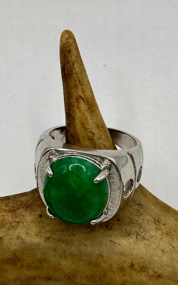 Vintage Silver Green Jade Lucky Cocktail Ring - image 1