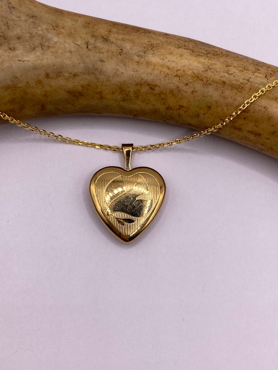 Vintage Gold Locket | Tiny 9k Gold Filled Heart P… - image 8