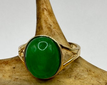 Vintage Gold Green Jade Lucky Cocktail Ring