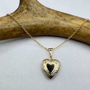 Collar con medallón de foto de corazón pequeño: vintage, relleno de oro, recuerdo o foto