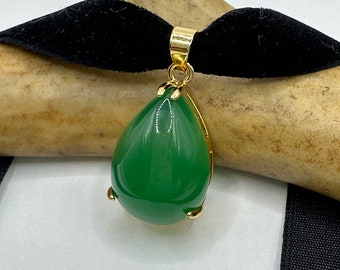 Vintage Green Jade Deco Choker Pendant Necklace - Golden Bronze