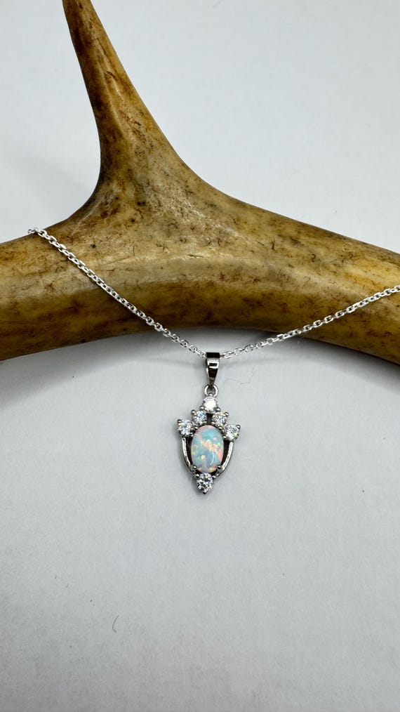 Collana Con Ciondolo In Vero Opale Etiope – Argento 925, Design Minimalista, Gioiello Originale Per Lei, Con Certificato