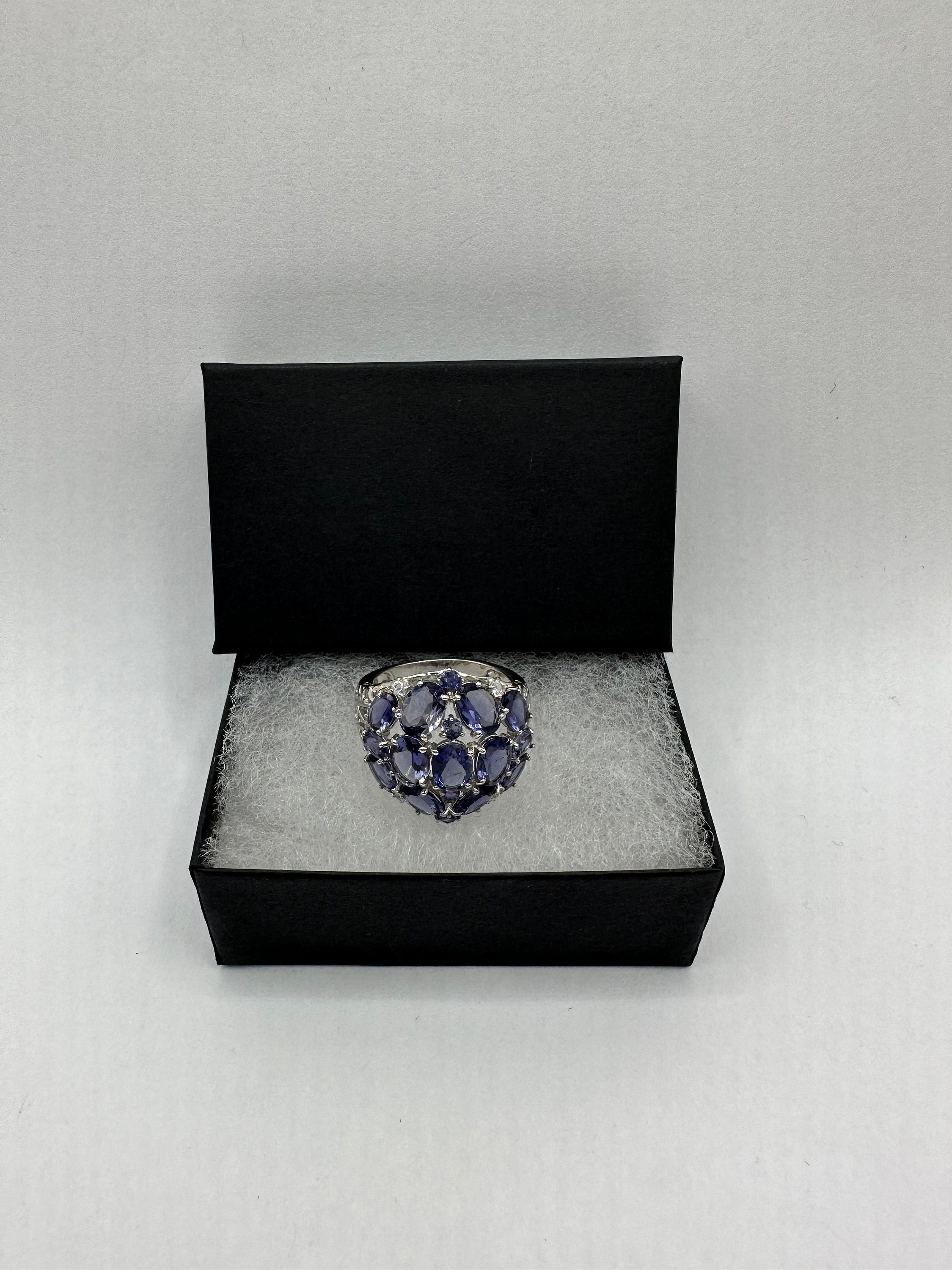 ヴィンテージ ブルー タンザナイト ホワイトサファイア フラワー