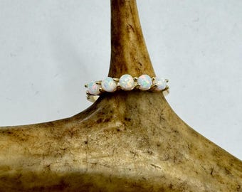 Anillo de ópalo de fuego vintage: banda minimalista de plata de ley 925