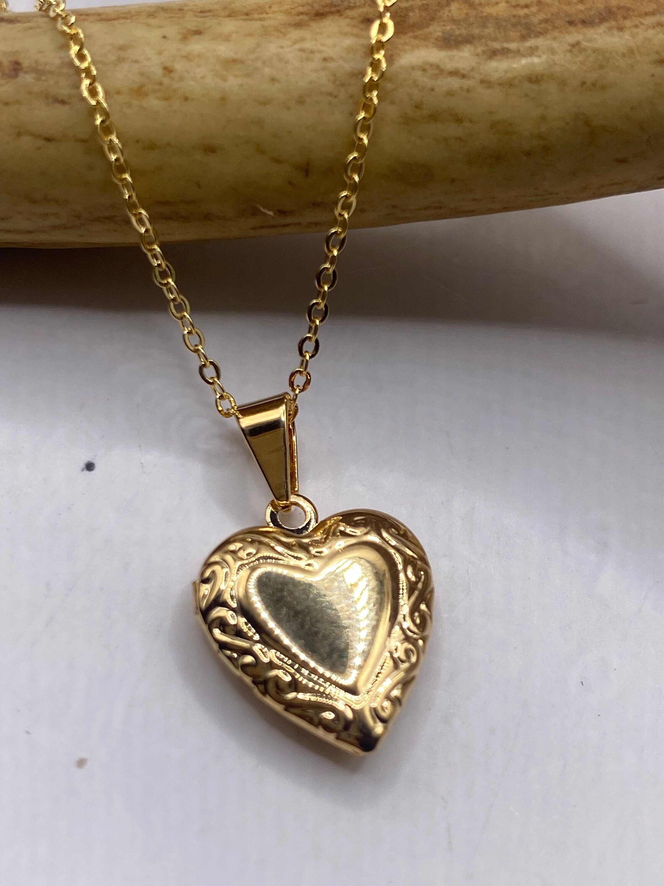 Estate shop gold pendants