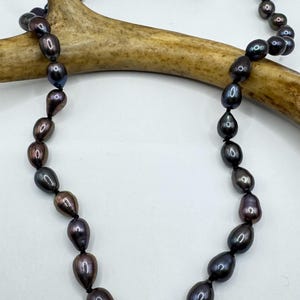 Élégant collier de perles noires paon - Vintage en argent sterling noué à la main 18 pouces - Minimal au quotidien