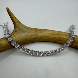 Vintage 925 Sterling Silver Tennis Bracelet: Cubic Zirconia Heart Gemstones