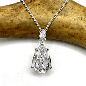 Vintage Silver Pendant Necklace Cubic Zirconia Gemstone 925 Sterling Silver Necklace - Vintage Charm