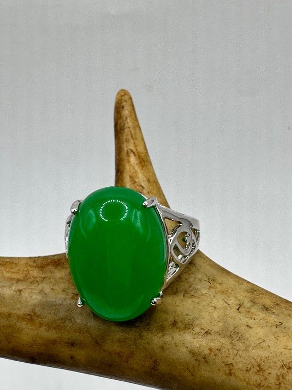 Vintage Silver Green Jade Lucky Cocktail Ring - image 2