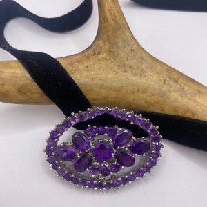 Vintage Art Deco Amethyst Brosche: Halsreif aus 925er Silber