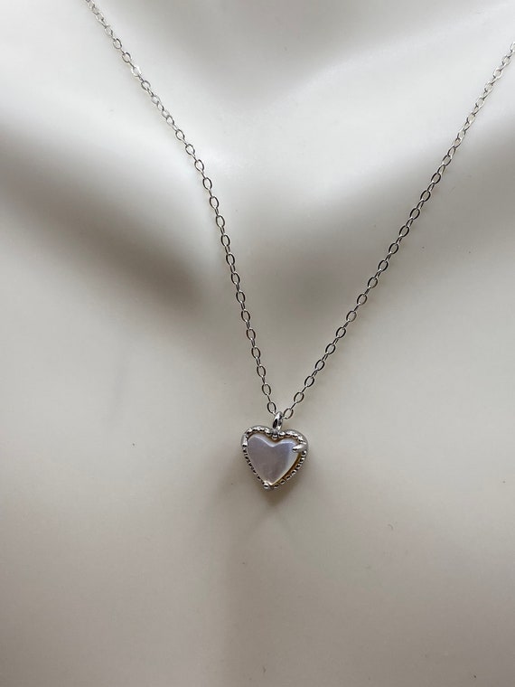 Vintage Opal Mother of Pearl Heart Necklace - Dai… - image 2