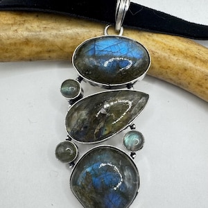 Vintage Silver Bronze Rainbow Labradorite Black Velvet Choker Pendant Necklace