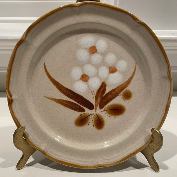 The Classics created by Hearthside Hand Painted Stoneware salad/dessert plate Castlewood Pattern