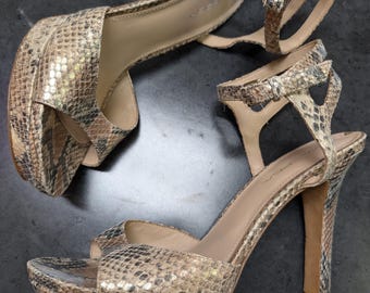 Via Spiga Brooke shiney reptile skin embossed Leather Shoes Heels Platform 8.5 peep toe platform snakeskin