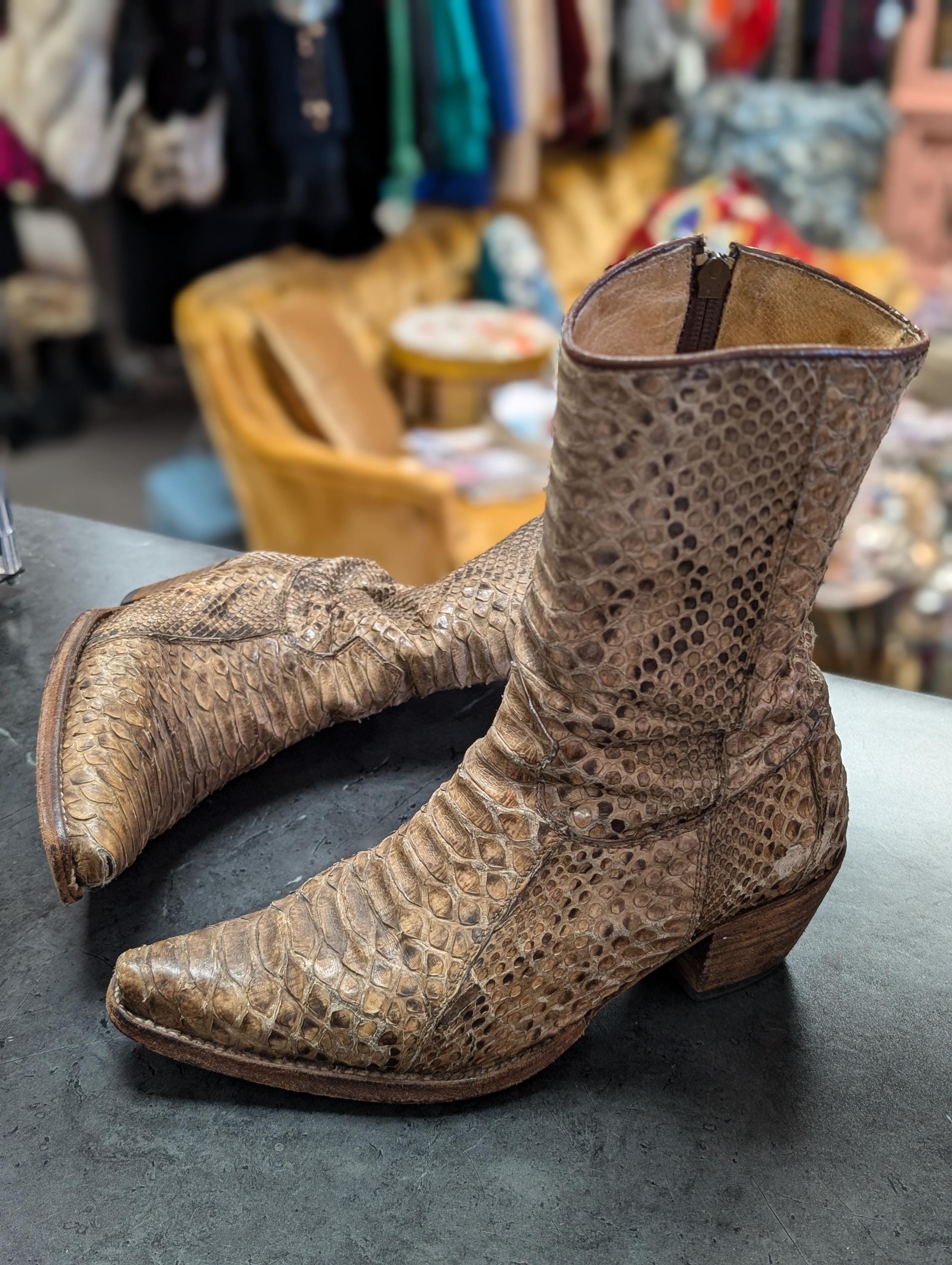 Distressed H.F. Senka Limited Edition Ankle Boots Western