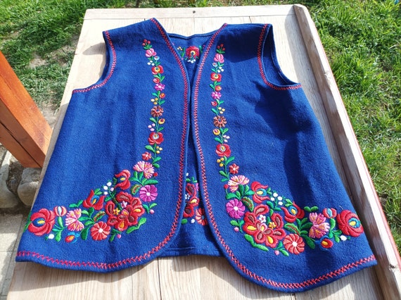 Hungarian Hand Embroidered Floral UNISEX Matyo ve… - image 2