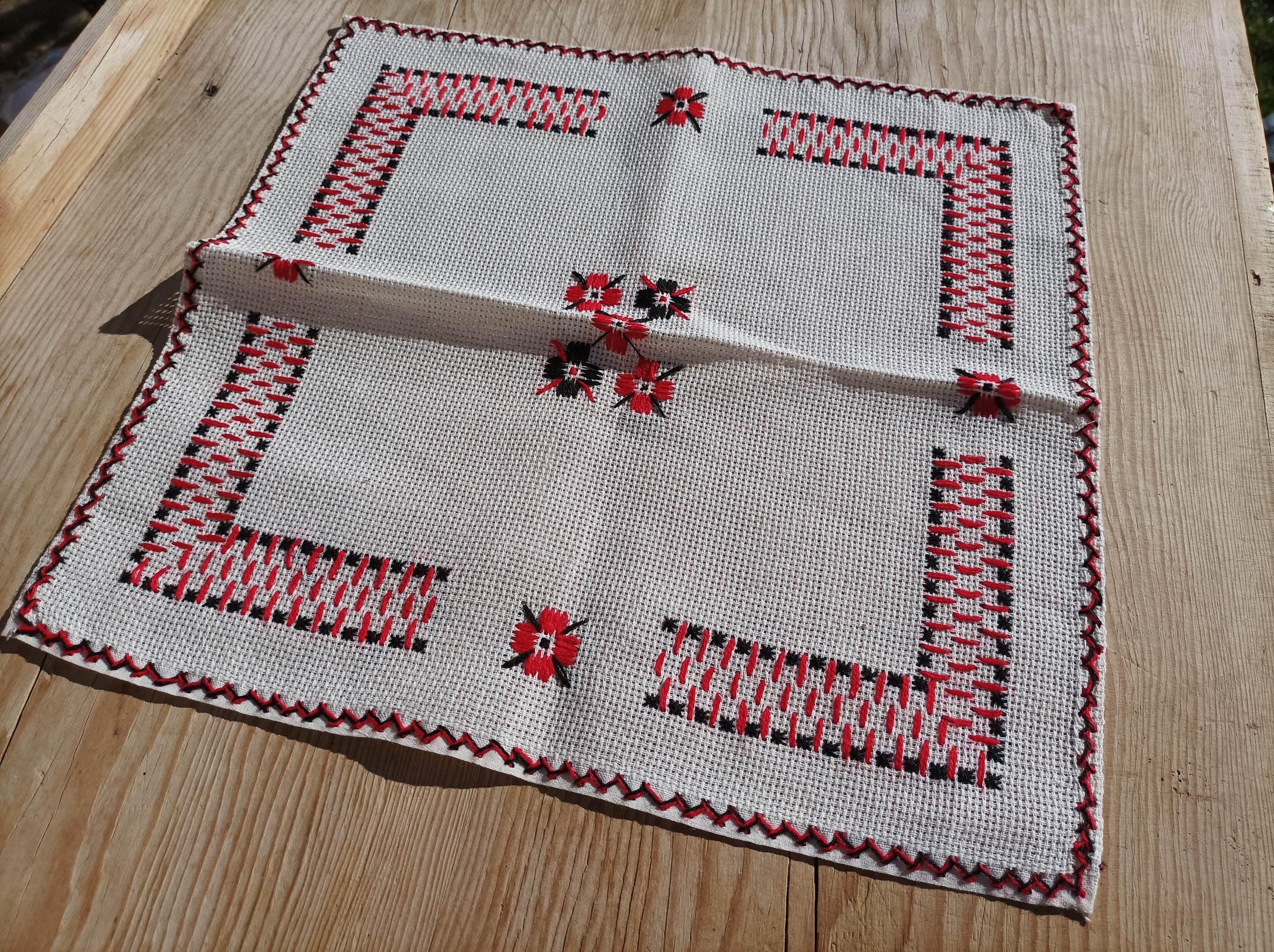 Vintage Hungarian Cross Stitch Tablecloth: 1970s Folk Art Decor - Etsy