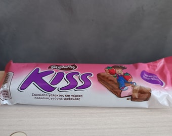 Kiss barretta tradizionale greca al cioccolato al latte e fragola 10*27,5gr