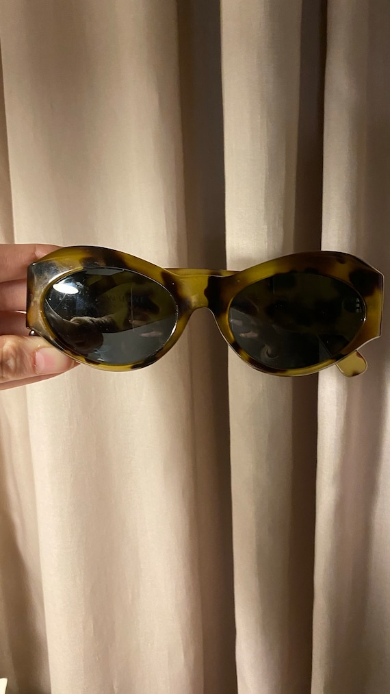 Lunettes de soleil Vintage Cat Eye Gianni Versace 