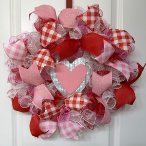 Valentines Wreath, Valentines Wreaths,Valentine’s Day Wreath,Valentine’s Wreaths,Red Pink Valentines Wreath,Valentines Day Deco Mesh Wreaths