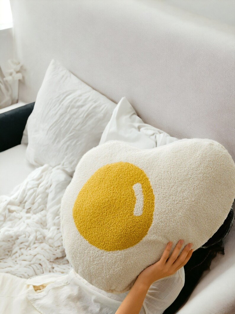 Fried Egg Shearling Pillow, Poached Egg Cushion, Home Decor, Fried Egg-Stuffed Cushion, Children's Room Decoration, Amusing Pillow imagem 4