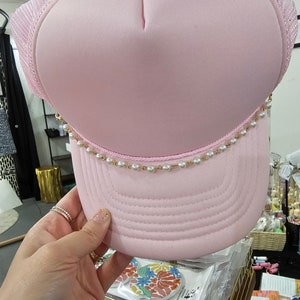 Trucker Hat Chains