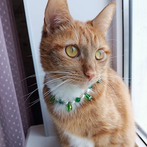 Green crystal cat collar, Real pearl pet necklace, Beaded dog collar, Luxury cute cat collar, Cat clothes accessories, Pearl cat jewelry gifts