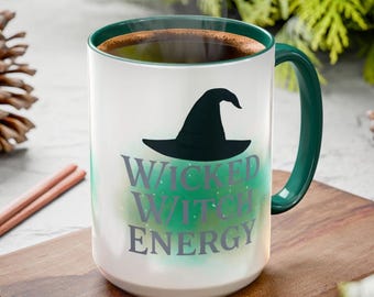 Mok met energie van boze heks | Op Broadway muzikaal geïnspireerd cadeau | Groene en roze Witchcore-koffiekop | Drinkgerei voor theaterfans