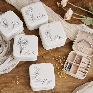Personalised Jewellery Box Bridesmaid Gift Jewellery Box Holder Necklace Ring Wedding Gift for Her Jewellery Travel Box Valentine's Day Gift