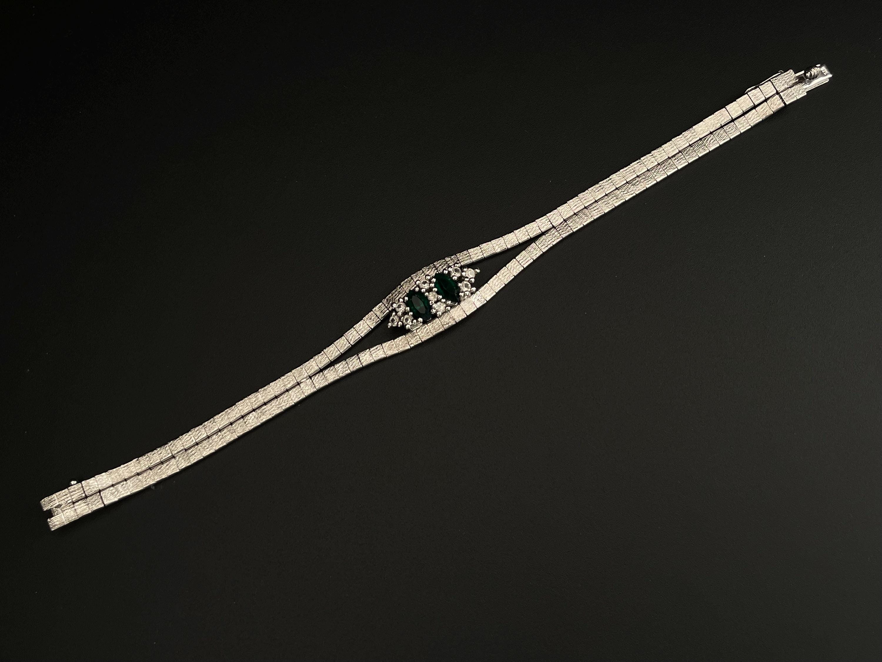 Vintage 925 Sterling Silver Bracelet – Marquise-Cut Green Stones & Textured Design (7.5” / 19cm)