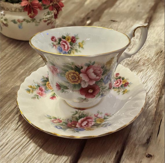 Royal Albert “Chelsea Garden” Teacup and Saucer - Exquisite Vintage Fine Bone China
