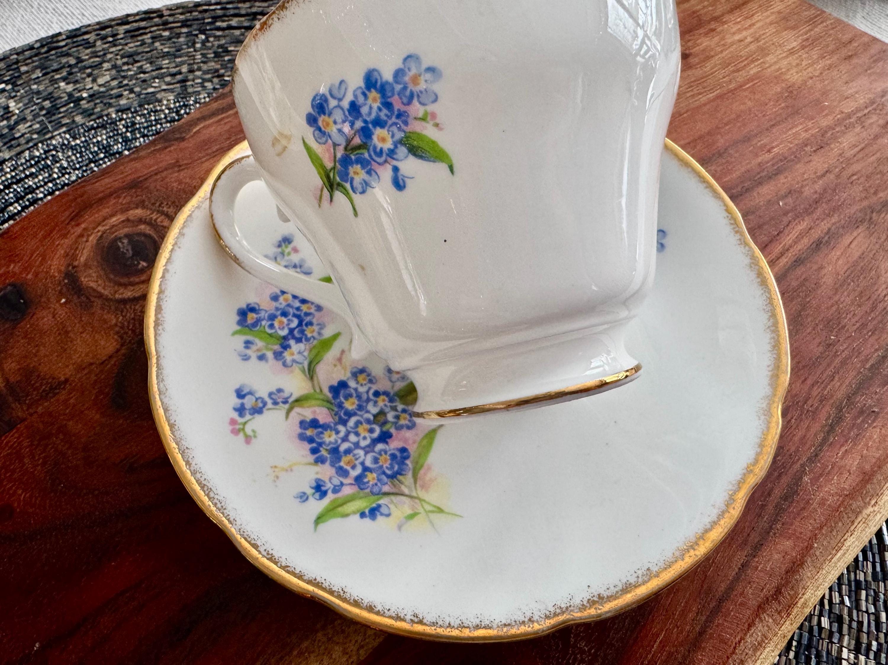 Salisbury Bone China Teacup & Saucer – Elegant Forget-Me-Not Floral Design
