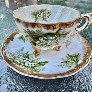 Vintage Giftcraft GC Lily of the Valley Tripod Teacup Saucer Japan Three Legged Gold Fine China bild 2