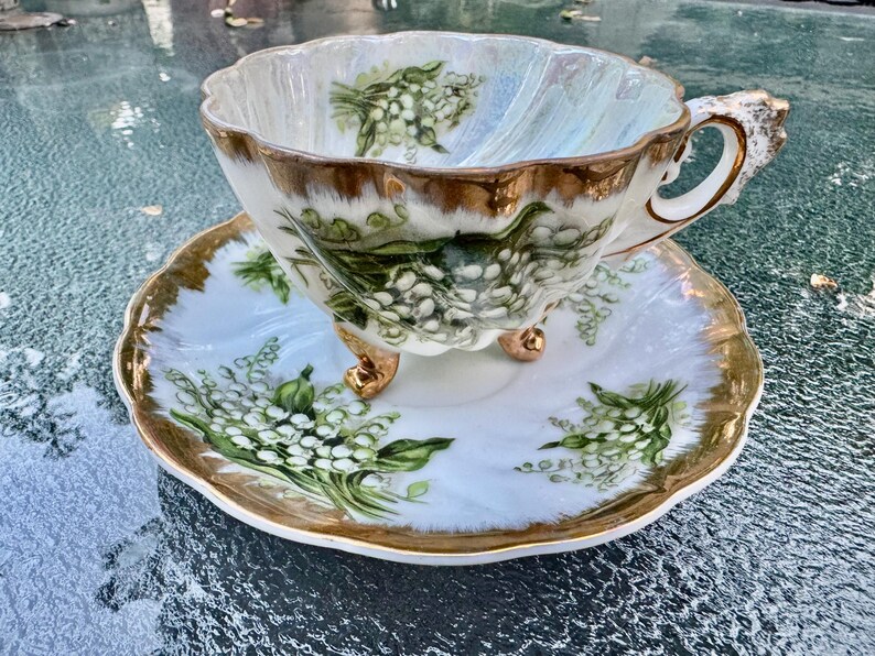 Vintage Giftcraft GC Lily of the Valley Tripod Teacup Saucer Japan Three Legged Gold Fine China bild 2