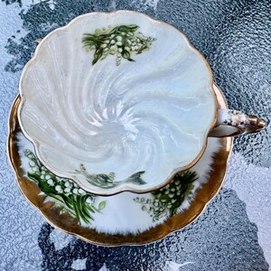 Vintage Giftcraft GC Lily of the Valley Tripod Teacup Saucer Japan Three Legged Gold Fine China bild 4
