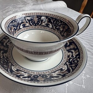 Wedgwood Florentine Teacup & Saucer – Blue Brown – Bone China England zdjęcie 4