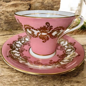 Vintage Aynsley Pattern 1215 Pink Gold Baroque Teacup & Saucer – English Bone China