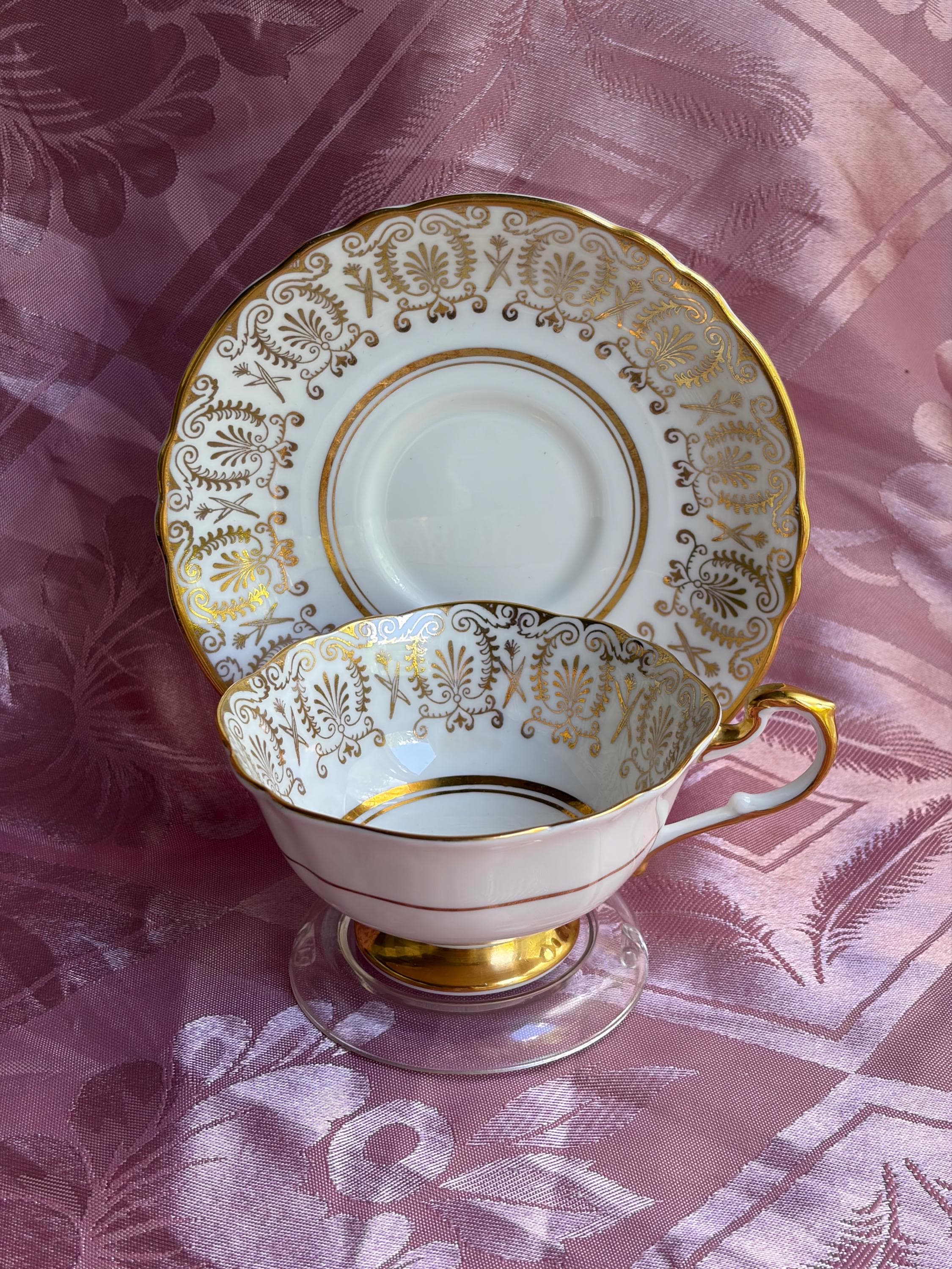 Vintage Paragon Bone China Teacup & Saucer – Elegant Gold Filigree – Made in England