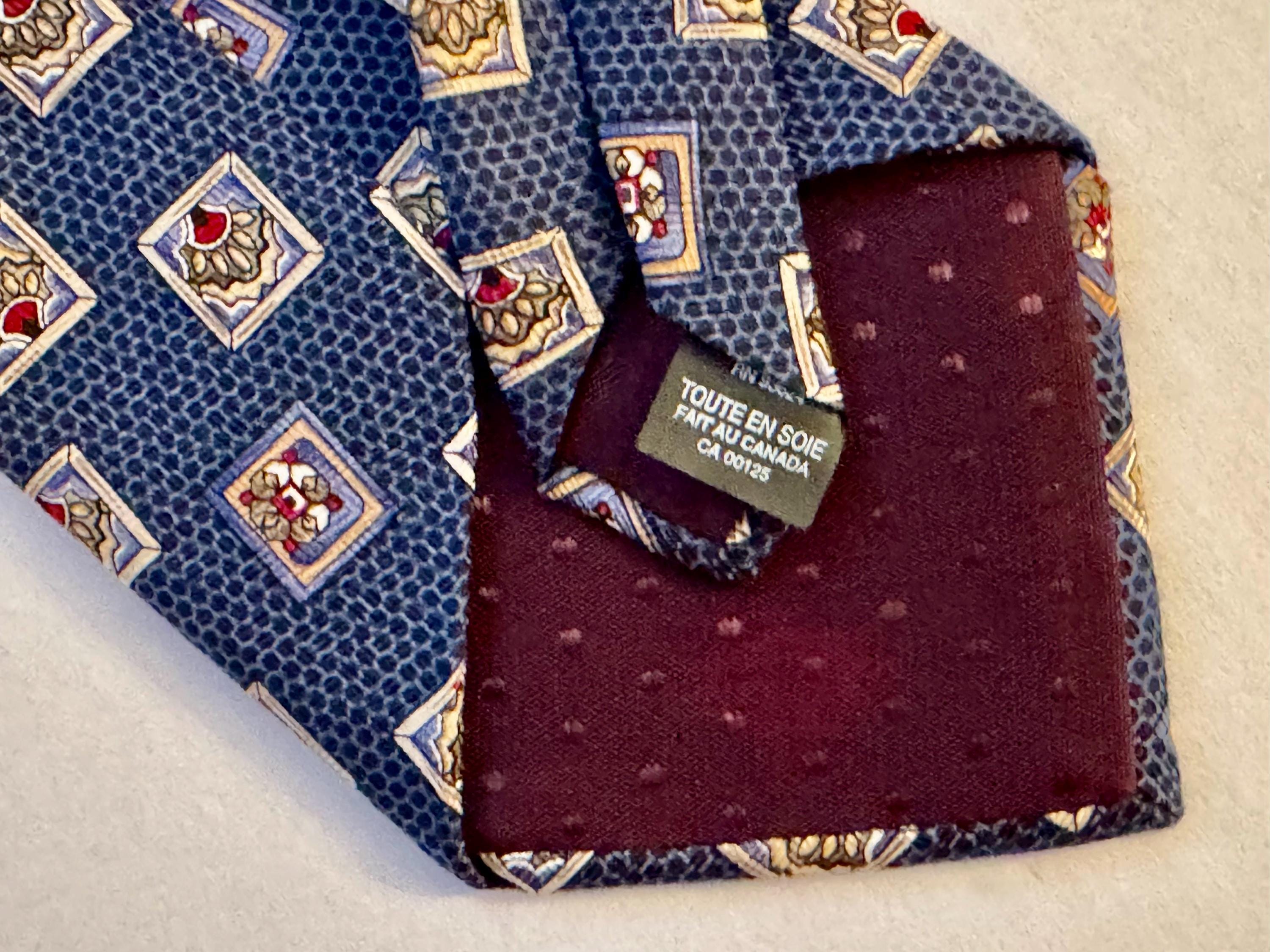Vintage Bill Blass 100% Silk Tie — Made in Canada — Navy Geometric Medallion