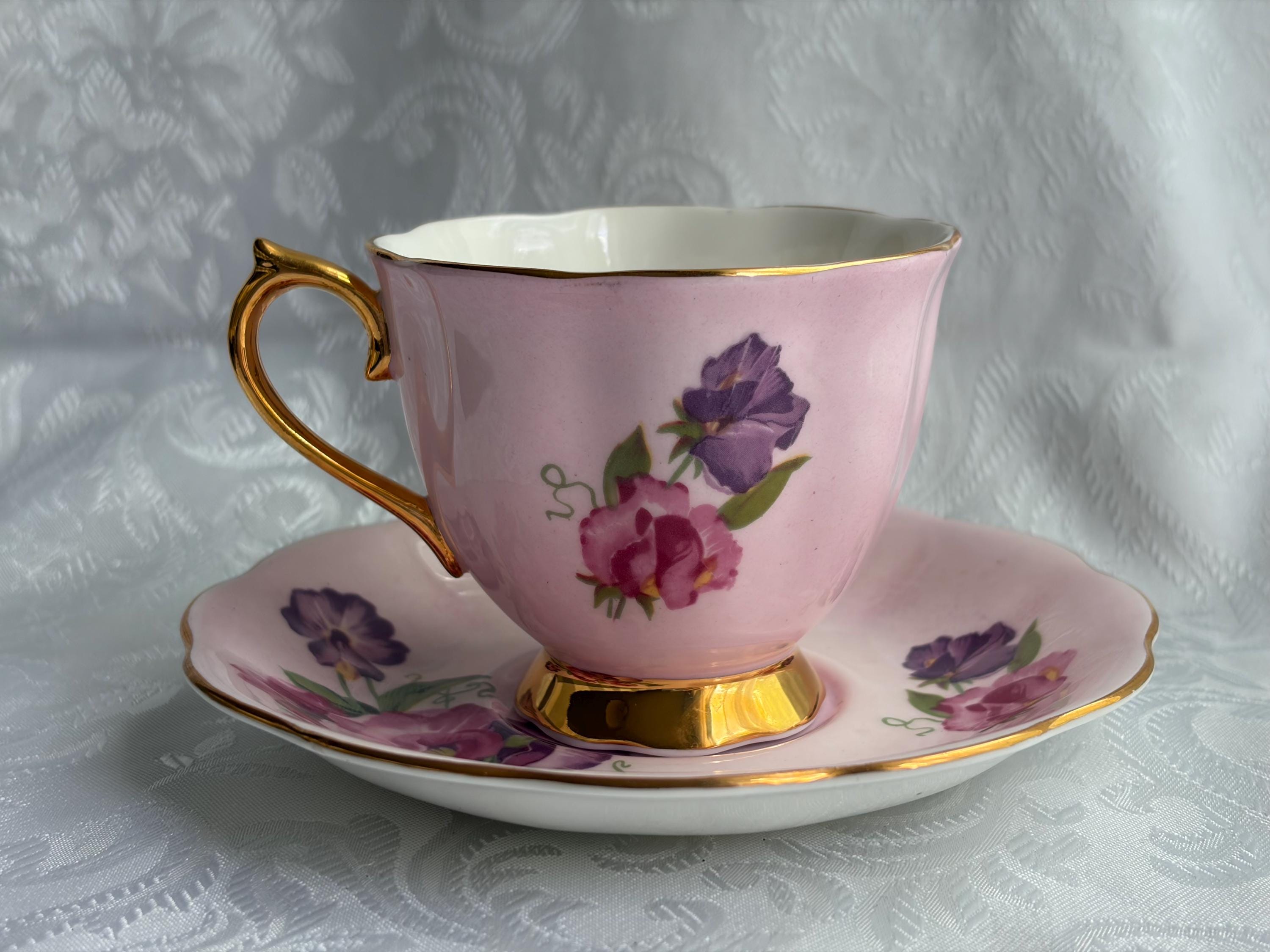 Royal Albert Sweet Pea Teacup Saucer Set – Pink Floral Bone China England