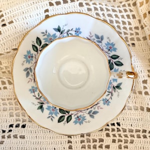 Vintage Stratford Bone China Teacup & Saucer Set – Blue Floral Pattern – Made in England image 8