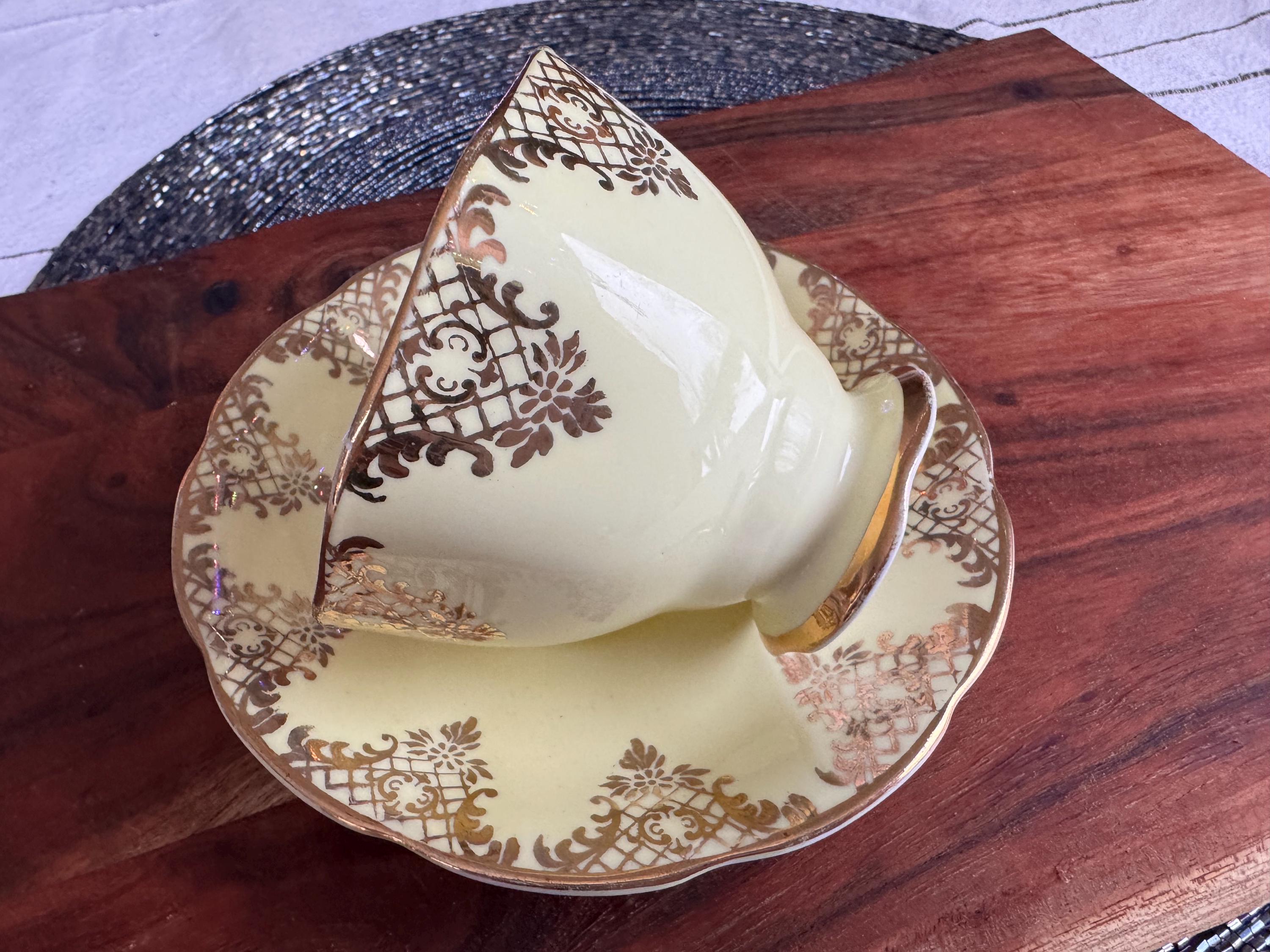 Royal Albert Bone China Teacup & Saucer - Pattern 426 - Elegant Vintage Yellow with Gold Design