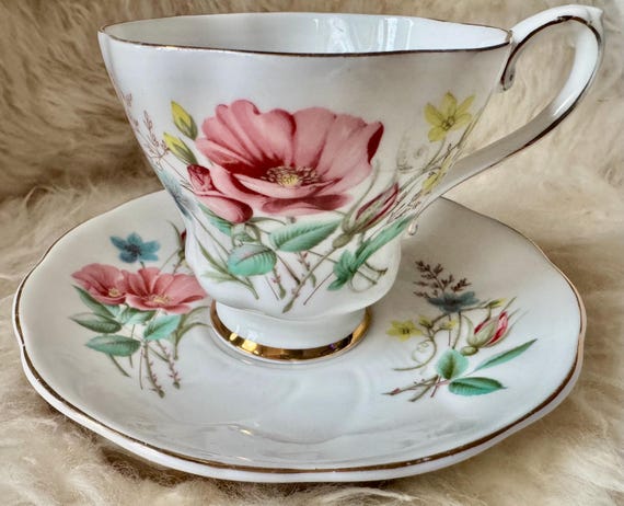 Royal Grafton Fine Bone China Teacup & Saucer – Pink Floral – Made in England