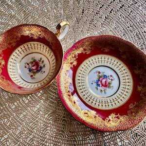 Vintage Aynsley England – Red Gold Filigree Floral Teacup & Saucer bild 5