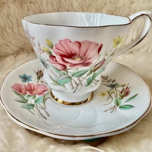 Royal Grafton Fine Bone China Teacup & Saucer – Pink Floral – Made in England 画像 9