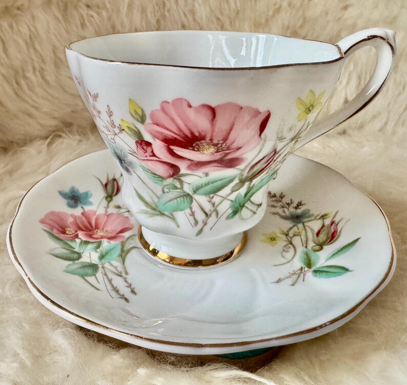 Royal Grafton Fine Bone China Teacup & Saucer – Pink Floral – Made in England 画像 9